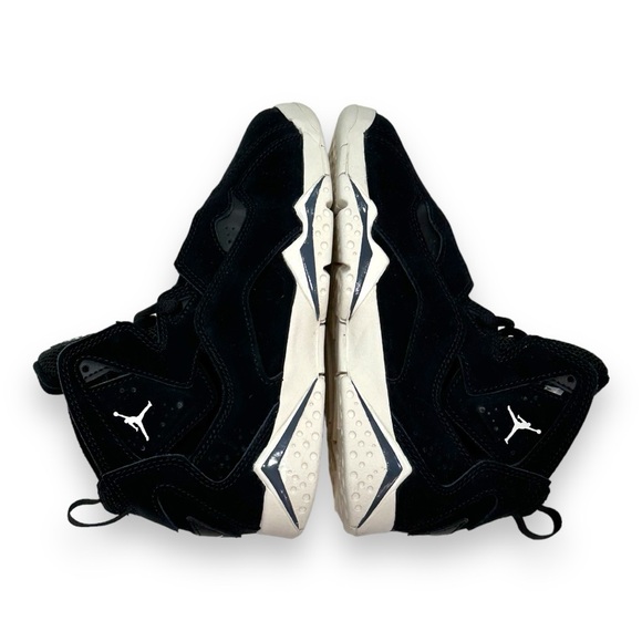 Jordan Little Kid's True Flight Black/Phantom-Anthracite size 1.5Y 20.5 cm - Picture 2 of 10